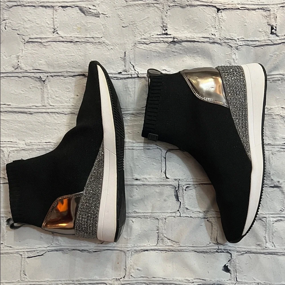 MICHAEL Michael Kors Black and Silver Ankle Booties - Picture 5 of 8